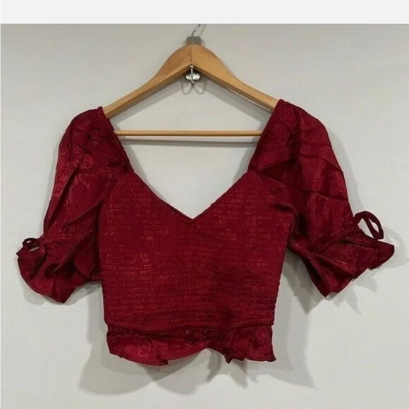 NWT Band of the free Elegant Red Smocked Top size small - Picture 3 of 8